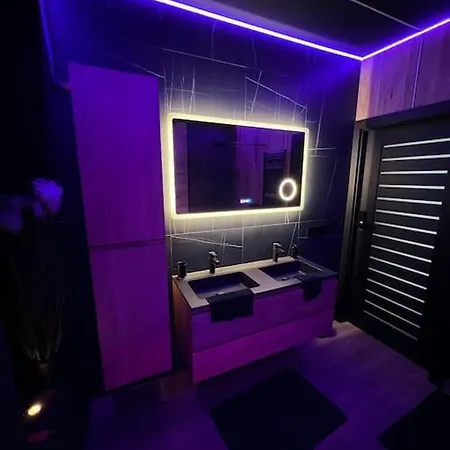 Chambre Business-Romantique, Jacuzzi, Billard Verviers
