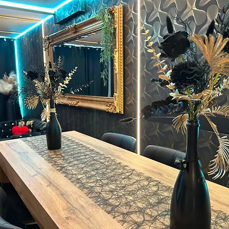 Tatil Evi Business-romantique, Jacuzzi, Billard Verviers