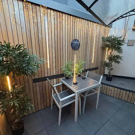 Tatil Evi Business-romantique, Jacuzzi, Billard Verviers